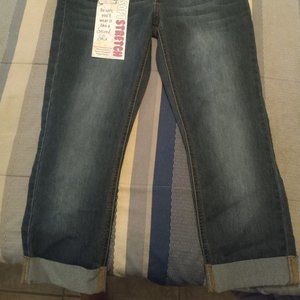 New Indigo Rein Soft Stretch cuffed Capri Size 7 Junior